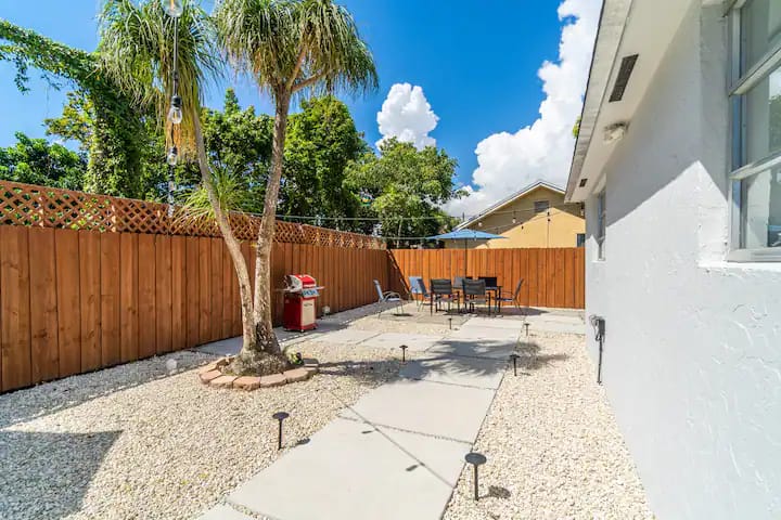 Fab 4br Twin Villas Near Design District & Wynwood - Miami, FL