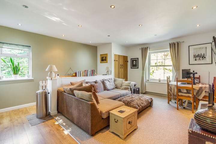 Quail House With Heated Outdoor Pool. - Cowbridge