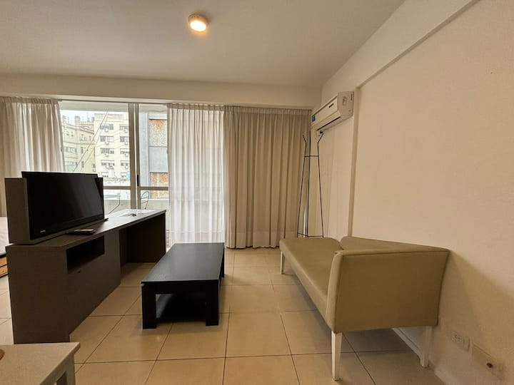 Квартира-студия с балконом в Monserrat