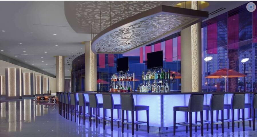 Elara Vegas Strip 2br gallery image 5