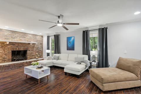 5BR All King Beds Nature Mansion Retreat