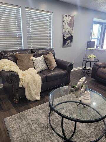 Luxury home gallery image 2