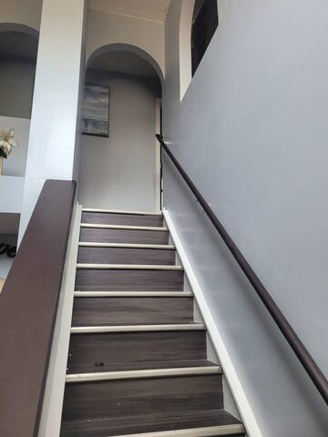 Luxury home gallery image 3