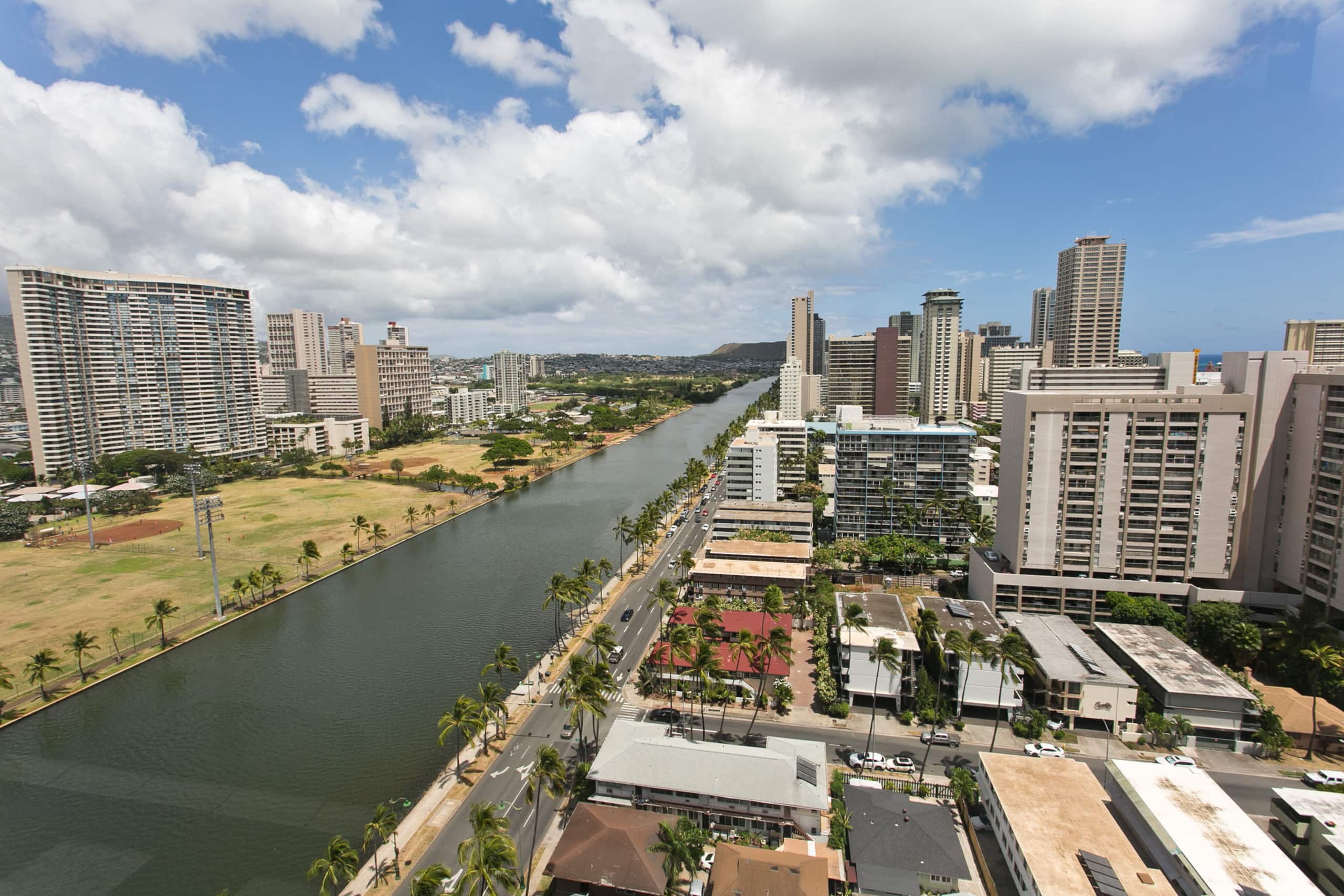 Home in Honolulu · ★4.89 · Studio · 1 bed · 1 private bath - Image 21
