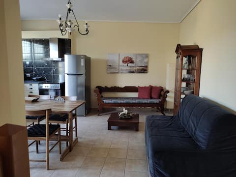 Top Airbnb: Kostas apartment Markopoylo in Περιφερειακή Ενότητα Ανατολικής Αττικής