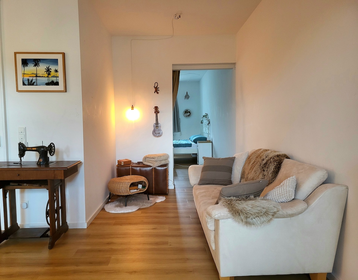Successful Airbnb property: Cozy Apartment from 1892 w/Quiet Balcony in Munich in Sendlinger Feld