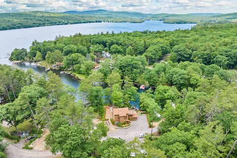 Lake Waukewan Home - Private Beach and Dock