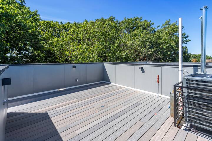 Townhouse at Capitol Hill 3 w/Rooftop gallery image 3