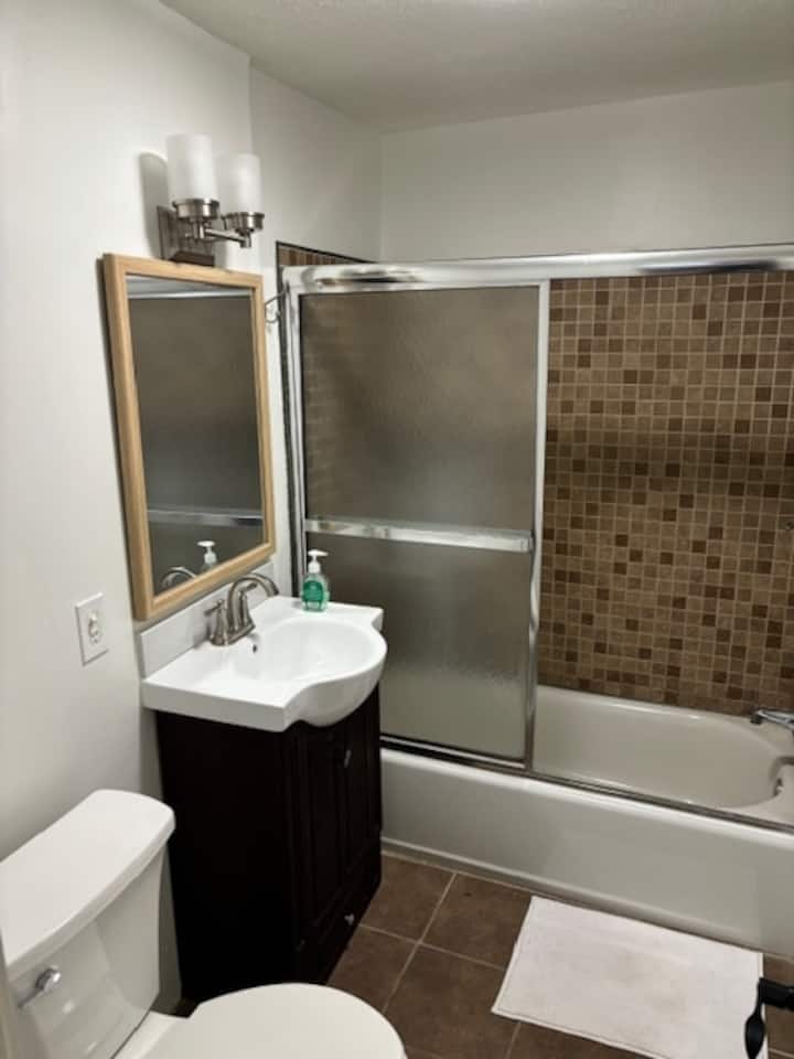 Small Apartment in Malden