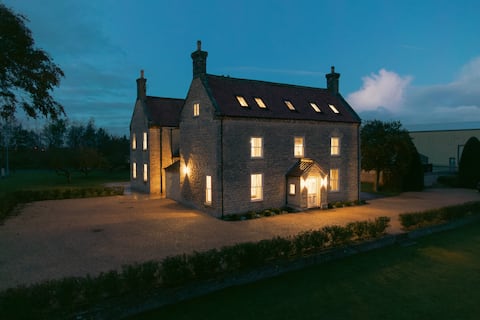 Welton Cliff Farmhouse