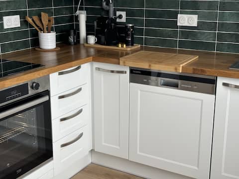 Bright and modern apartment