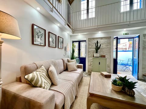 Top Airbnb: Cozy Miracle House in Machico