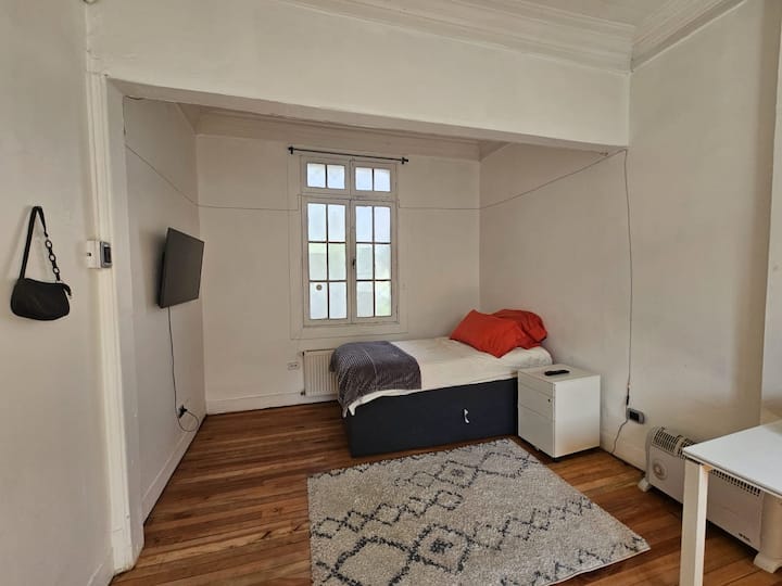 Soba  br. 3 s pomoćnim krevetom (2 kreveta)