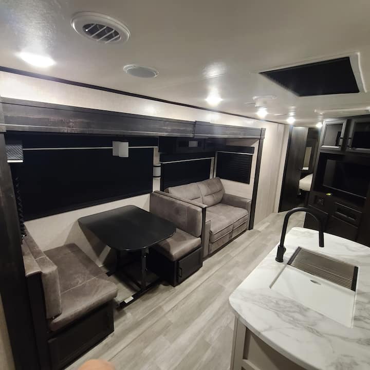 Spacious Two Bedroom Rv - San Bernardino, CA