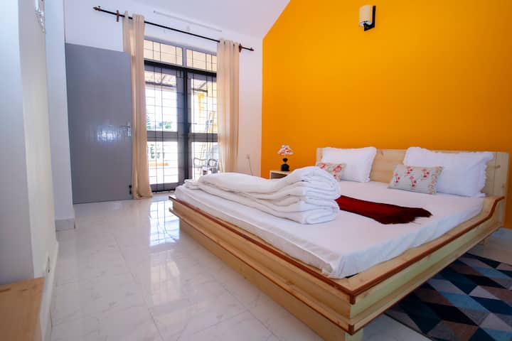 Bedroom 1 image 1