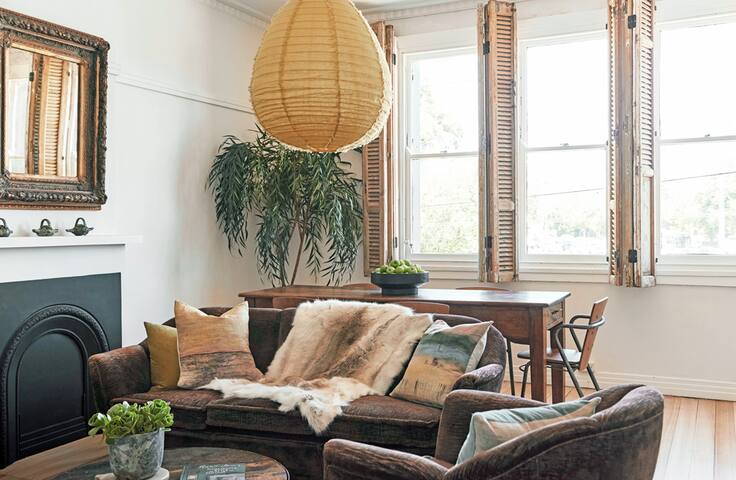 Huge 3 Bedroom Designer Apartment St Kilda