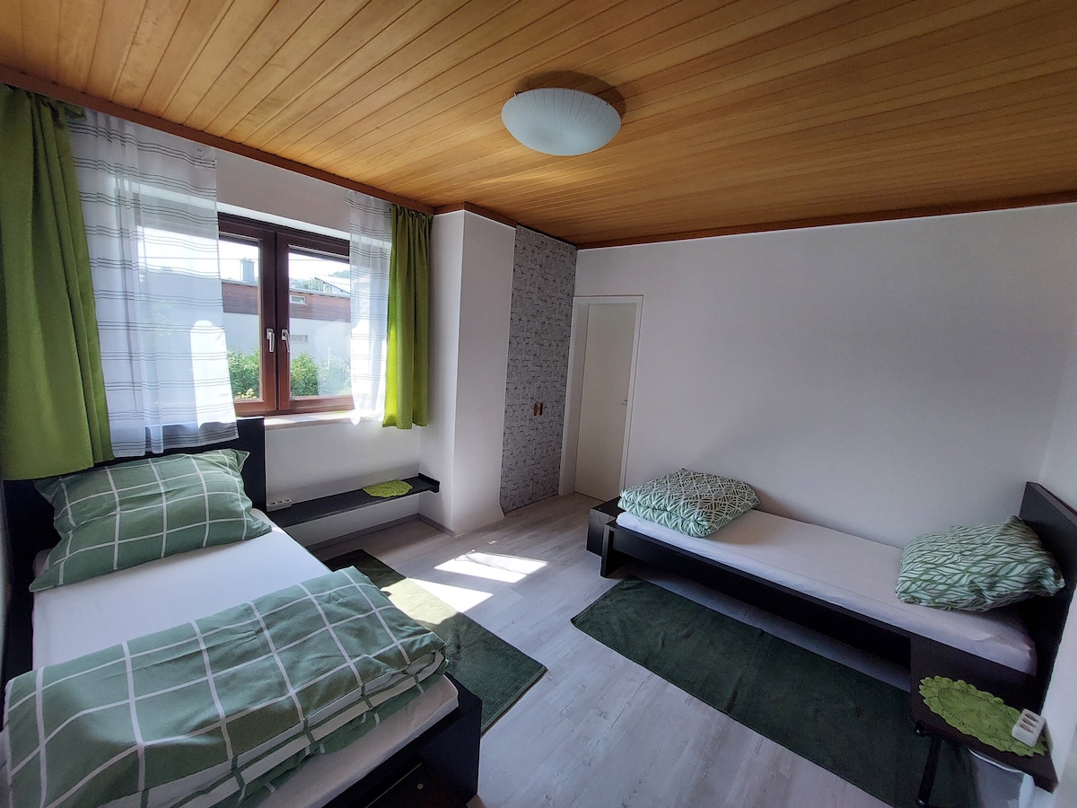 غرفة النوم 1