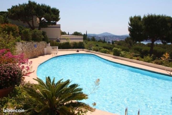 Beau Studio Climatisé Vue Mer - Bandol