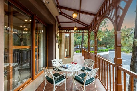 Luxe 4 BHK Villa W/ Stunning Mountain Views