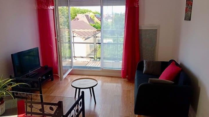 Calme, 2 Chambres • Balcon • 15min Orly - Ibis Orly Chevilly Tram 7