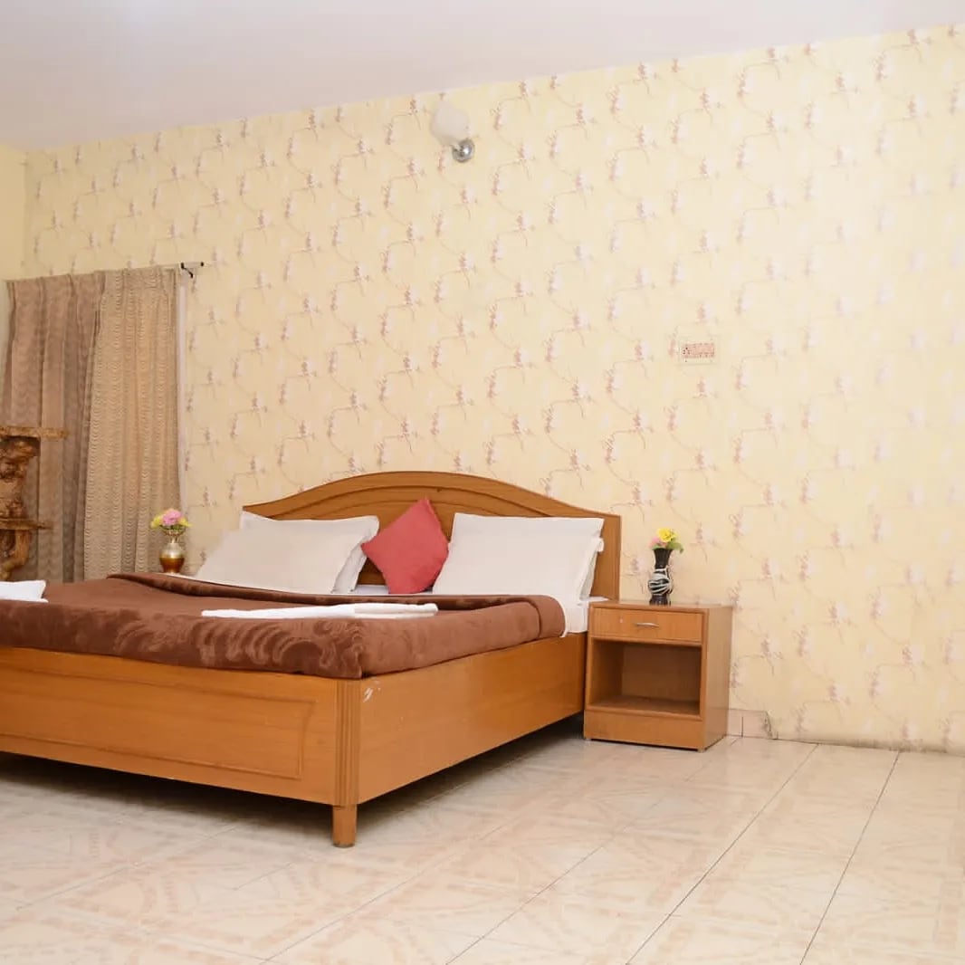 غرفة النوم 2