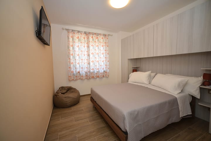 מיטה עם ציפוי שינה בריא