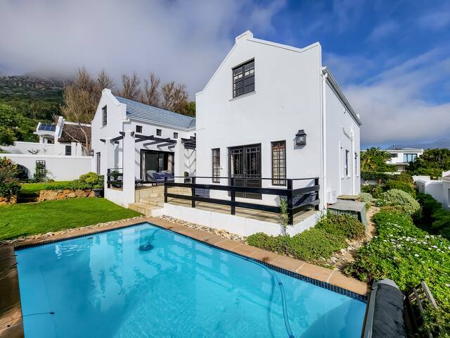 Most Elegant Mountain View in Cape Town
