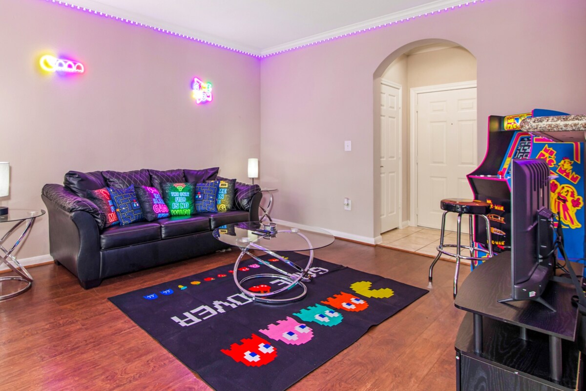 Pixel Perfect - Midtown Game Room - Apartments for Rent in Houston ...