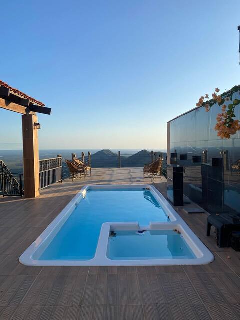 Ranch with private lookout point