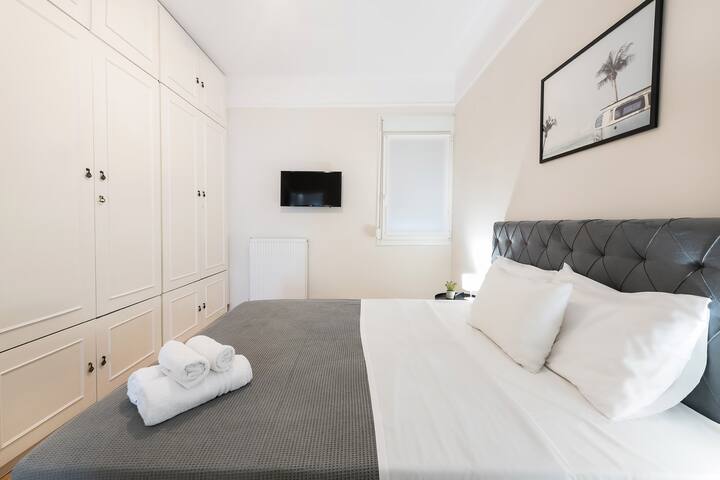 Portoseaview Apartments – A.Svolou 53 gallery image 3