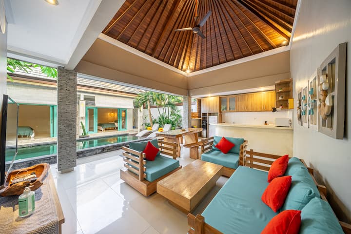 Q Lo 1 . 3br Private Pool Villa Seminyak Bali - Legian