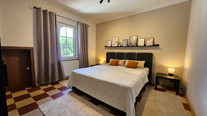 საძინებელი 1