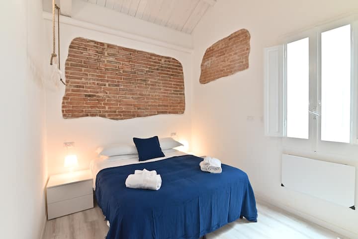 Izzhome City Heart Standard Room - Cagliari