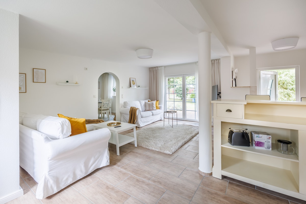 Top Airbnb: Vacation home "Golden Time" 3 bedrooms, 2 bathrooms 2 min. lake in Barnim