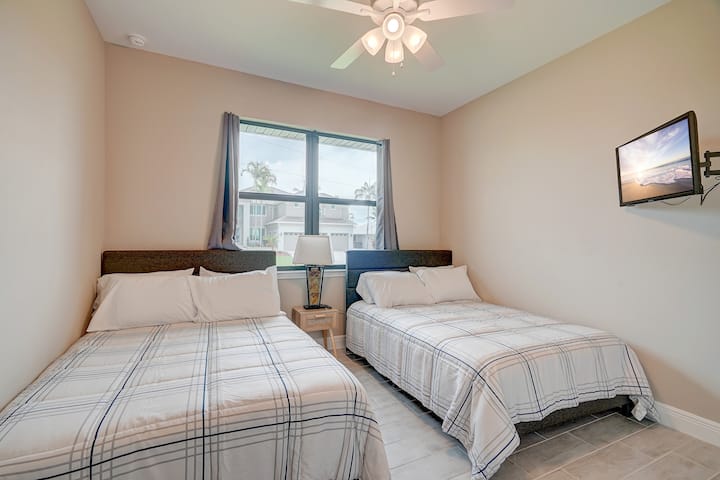 Spálňa s dvoma (2) manželskými posteľami