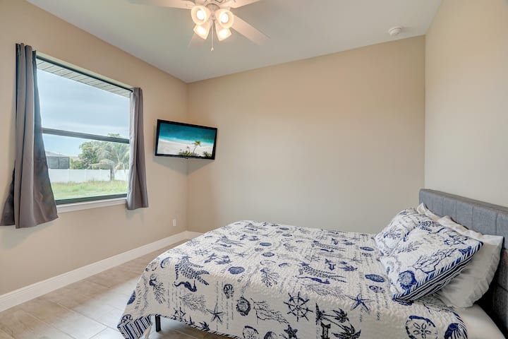 Spálňa s manželskou posteľou Queen