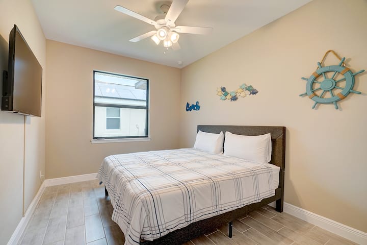 Spálňa s manželskou posteľou King