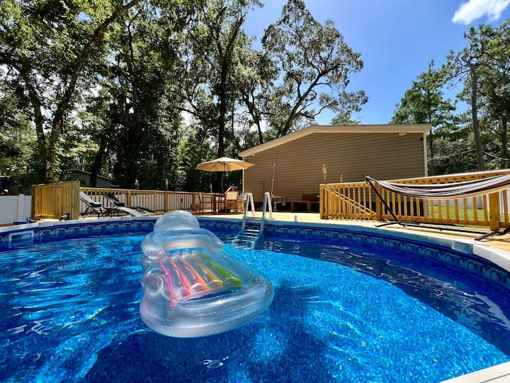 Charming 3BR Home with Pool near Weeki Wachee - Houses for Rent in ...