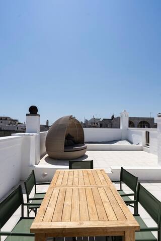 Ampio alloggio con terrazza in centro storico gallery image 4