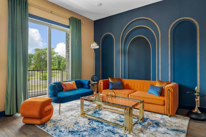 Chic Escape · 2mi to DT · Billiards · B-Nashy gallery image 2