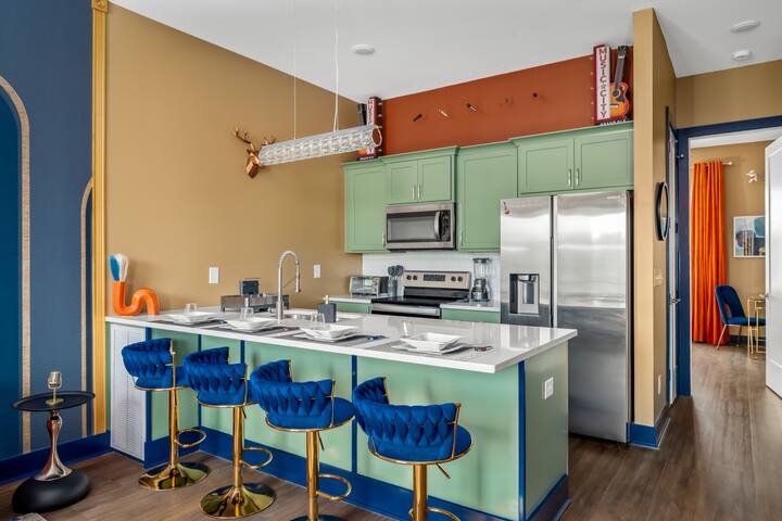 Chic Escape · 2mi to DT · Billiards · B-Nashy gallery image 3