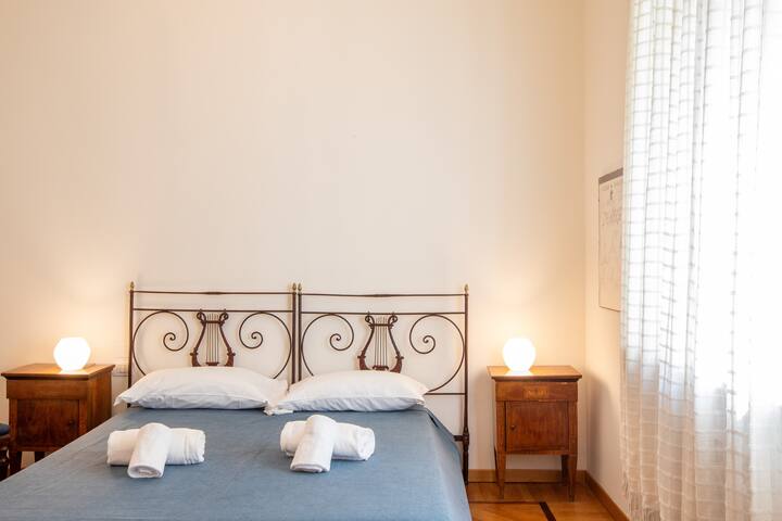 [Porta Venezia – DUOMO] – Elegant Suite gallery image 5