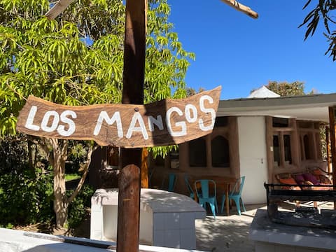 La Buena Tierra (Los Mangos)