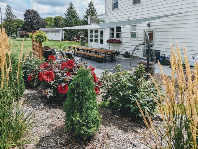 Casa Blanca: Stylish, Family Friendly, Outdoor Spa gallery image 5