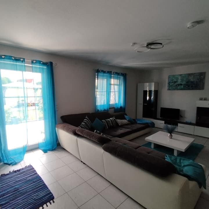 Poolapartment Landliebe
 Wohnung Mit Sauna - Neustadt an der Aisch