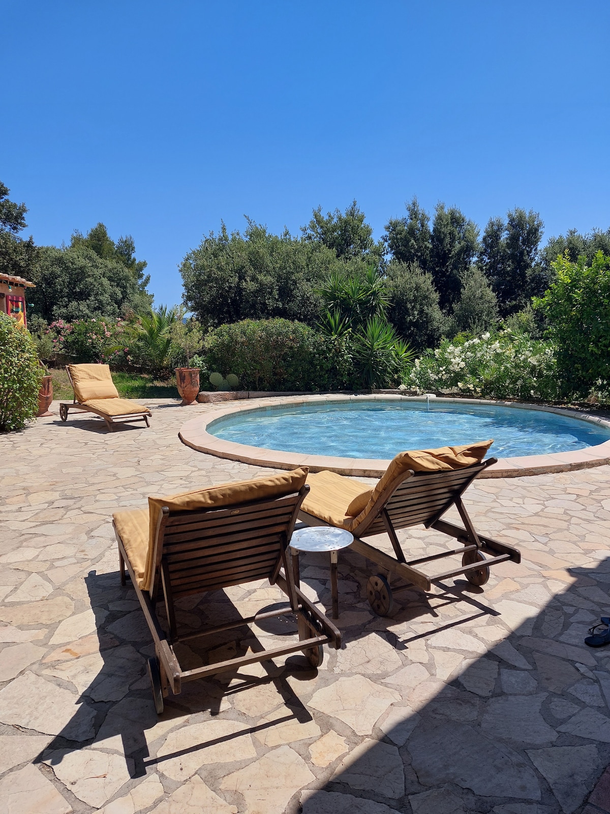 Beliebte Airbnb-Anzeige: Housing with pool in La Valette-du-Var in La Valette Du Var