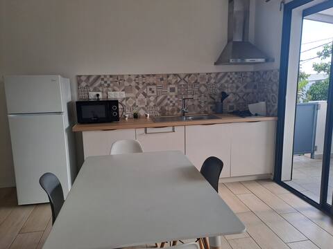 Propriété Airbnb réussie: Studio spacieux à Saint Pierre