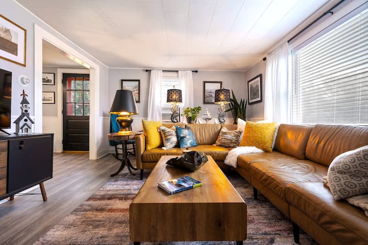 Fire Pit & Grill, Movie Room, Workspace, A/c, Pets - Rockland, ME