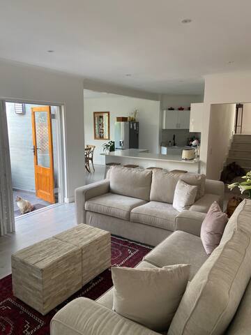 Hout Bay Holiday Home gallery image 5