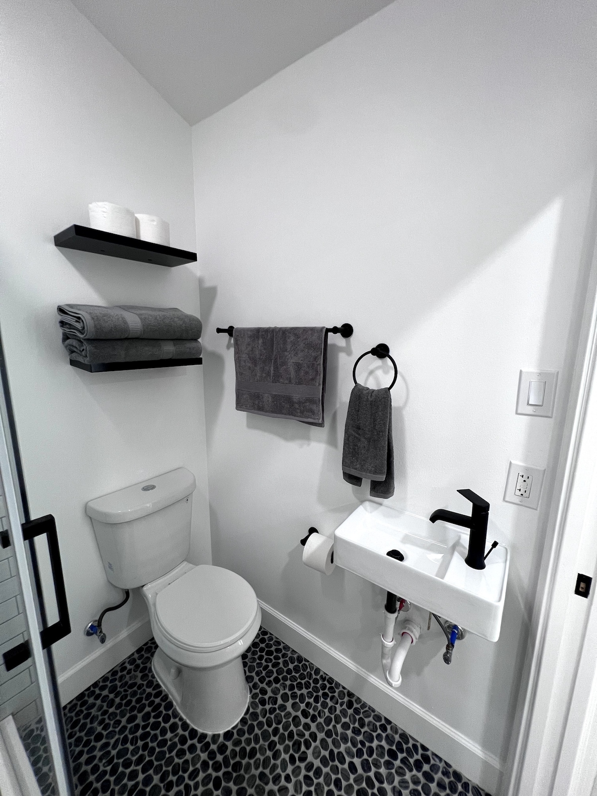 Eastside Hideaway: Cozy Tinyhome